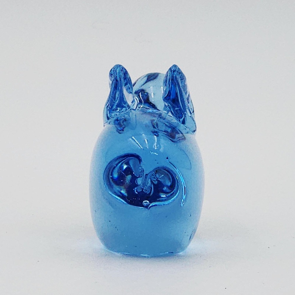 Vintage Blue Glass Rabbit Paperweight Fenton Style Hand Crimped Chubby Bunny - Picture 2 of 8